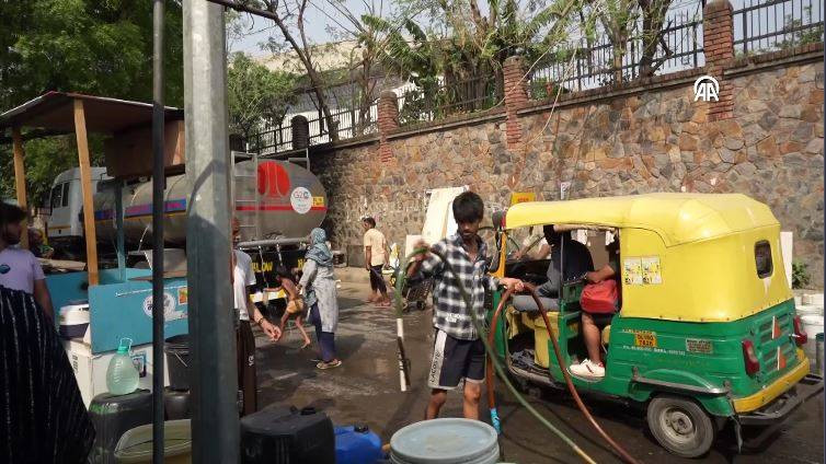 Termometreler 50 dereceyi gösterdi. Tarihin en yüksek sıcaklık rekoru - Resim: 32